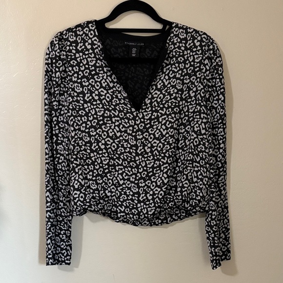 Sincerly Jules Tops - Sincerely Jules Monochrome Leopard Blouse